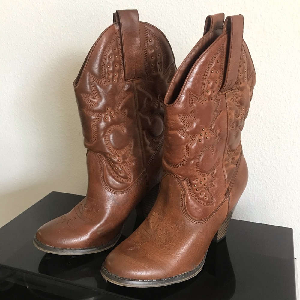 Brown heeled boots